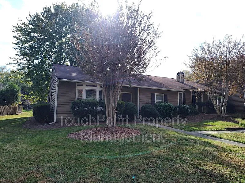 8317 Summerglen Cir