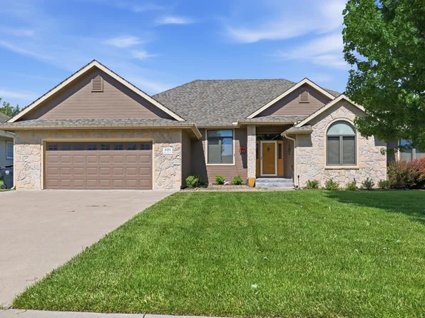 2523 SW Santa Fe Ct, Topeka, KS 66614
