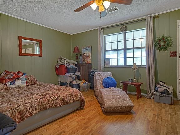 4th image of 52 Vest Ln