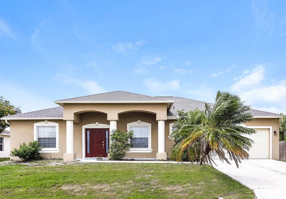 15385 Lakeland Cir