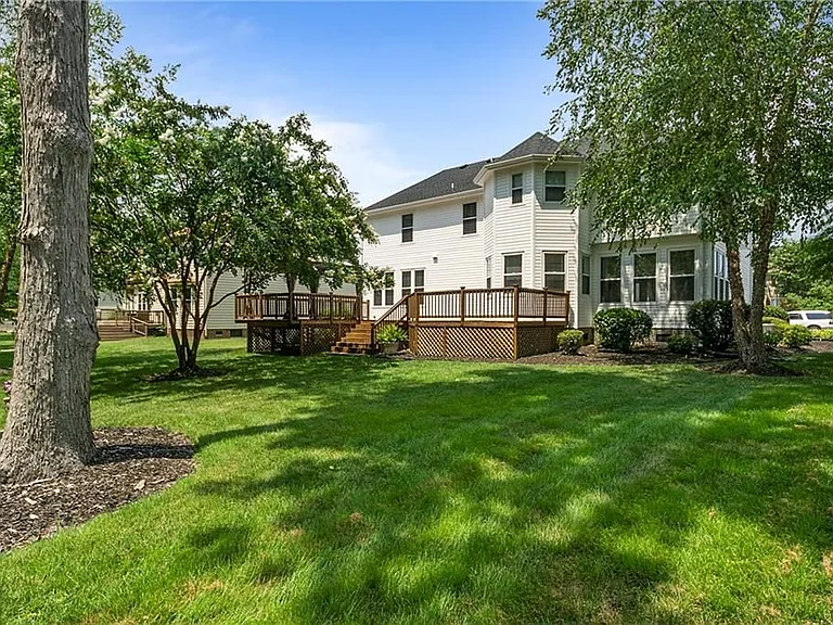 2573 Springhaven Dr — Photo 21