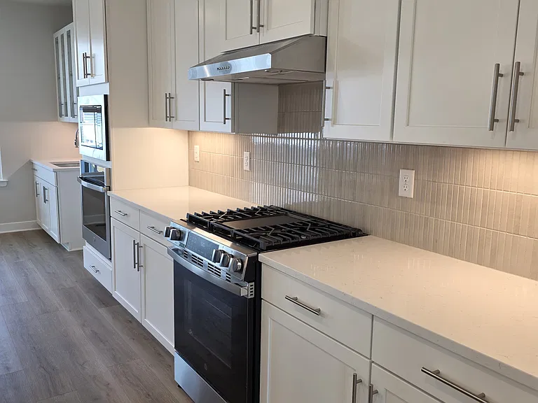 8 Weldon Way — Photo 41