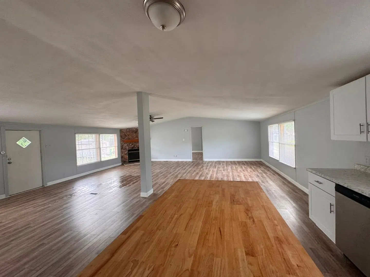 Spacious 4-Bedroom Home in Baytown, TX! — Photo 1