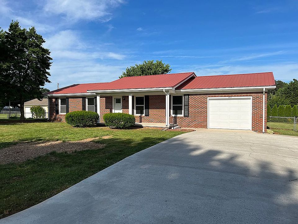 1st image of 3411 Buck Dr