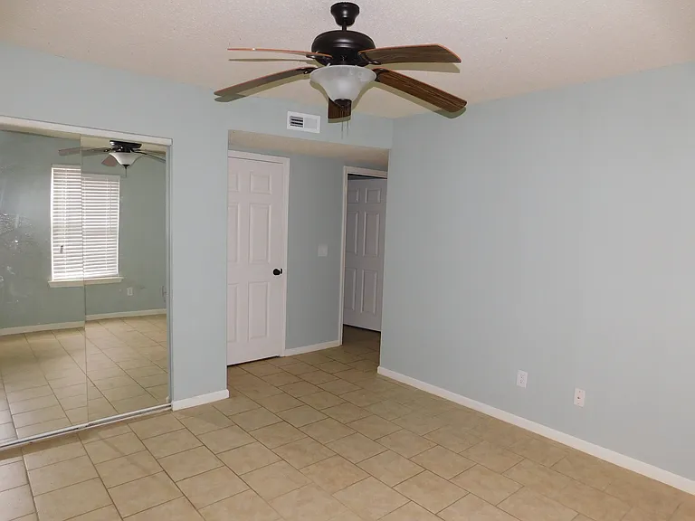 535A 3rd Loop Rd — Photo 6