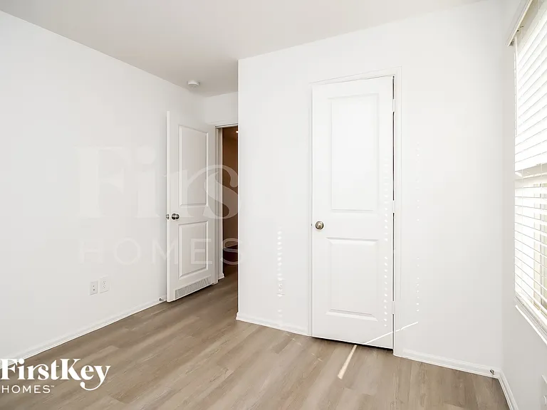 24143 Becker Hollow Ln — Photo 12