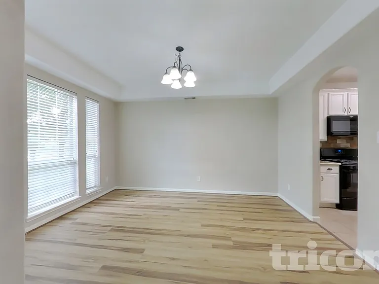 8523 W Highlands Xing — Photo 4
