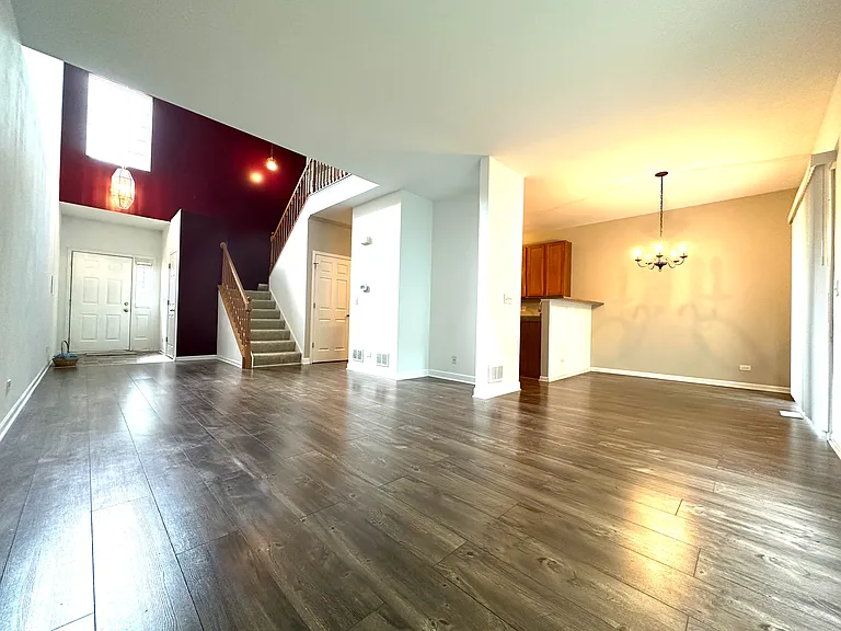 2307 Stoughton Dr — Photo 3