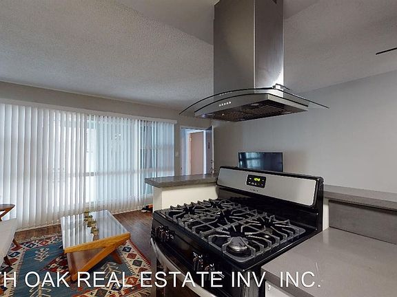 5th image of 6530 De Longpre Ave APT 12