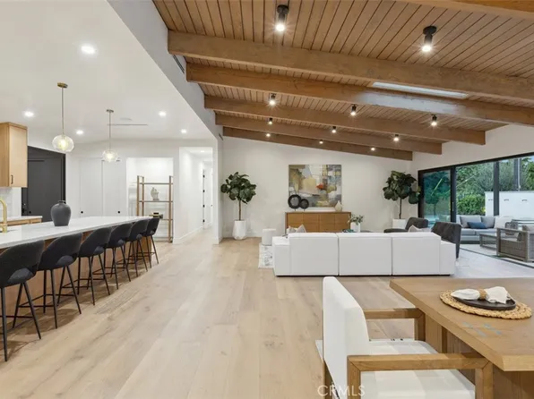 23732 Ladrillo St, Woodland Hills, CA 91367