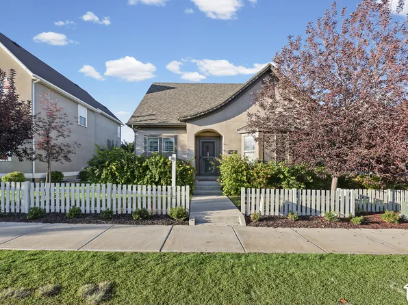 10273 S Split Rock Dr, South Jordan, UT 84009