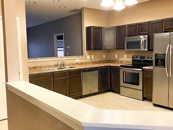 5th image of 2388 Fleming Dr