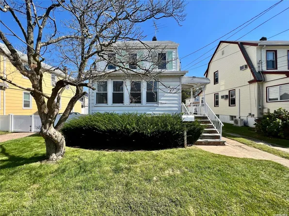 81 Elmwood Street, Valley Stream, NY 11581