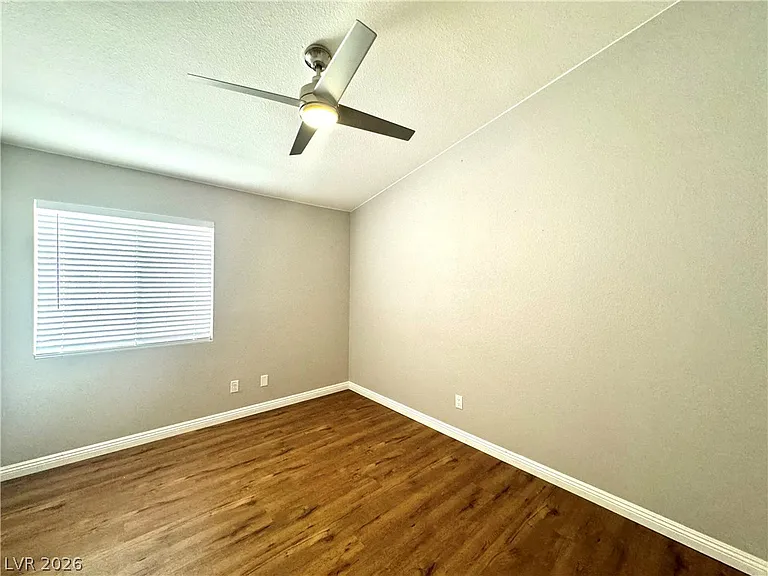 10224 Desert Wind Dr — Photo 18
