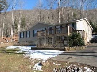 144 Hayes Cove Rd, Leicester, NC 28748