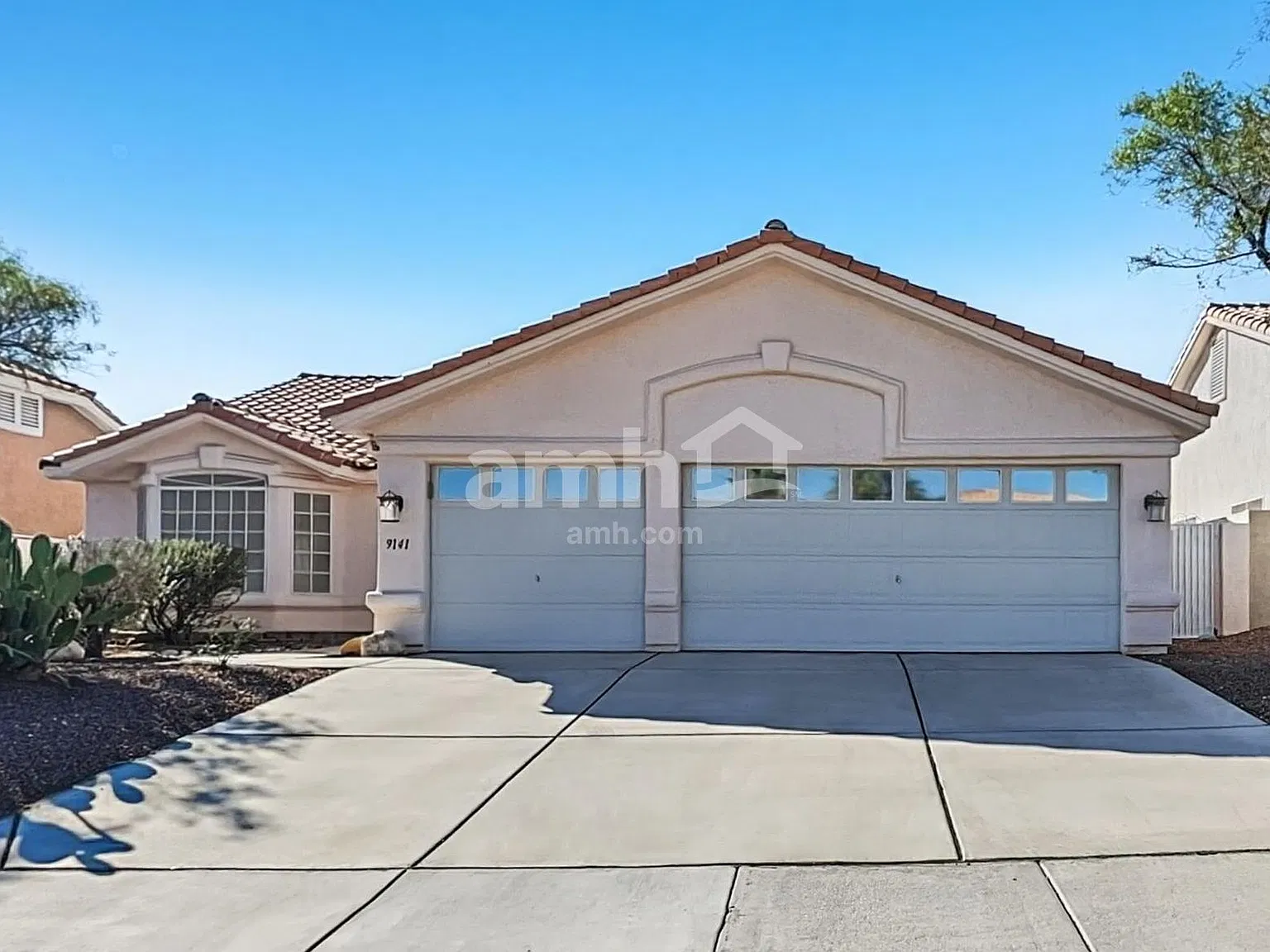 3 bed, 2.0 bath, 1775 sqft, $2,300 — Photo 1