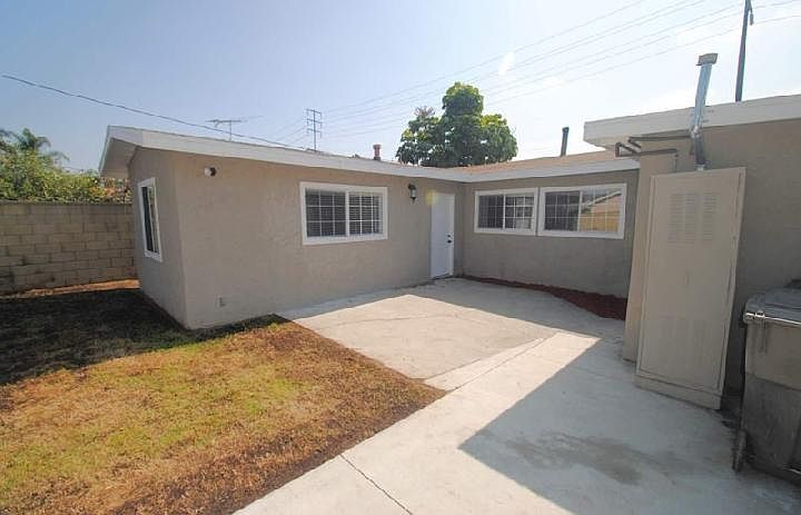 1st image of 16752 E Cypress St