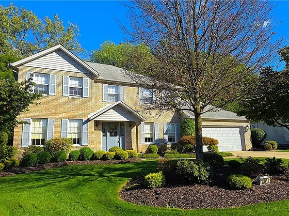 15017 Regency Dr, Strongsville, OH 44136