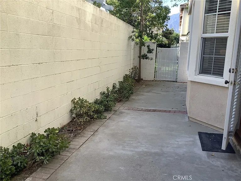 719 Fairview Ave #B — Photo 8