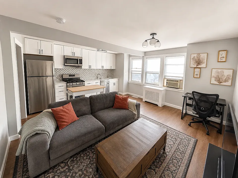 21-43 24th St #2A