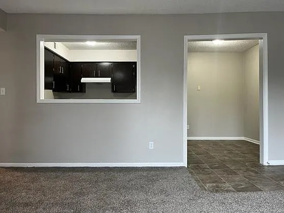 Tiblow Village Apartments — Photo 7