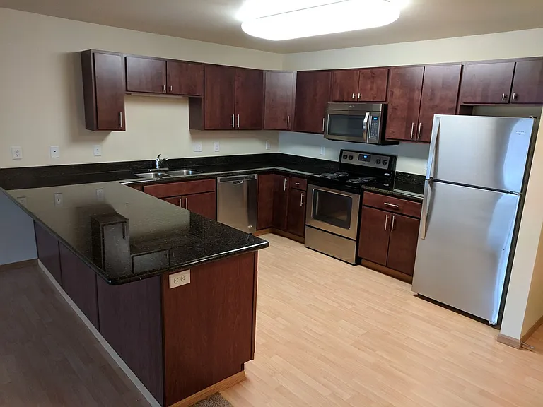 West Lake II Apartments — Photo 140