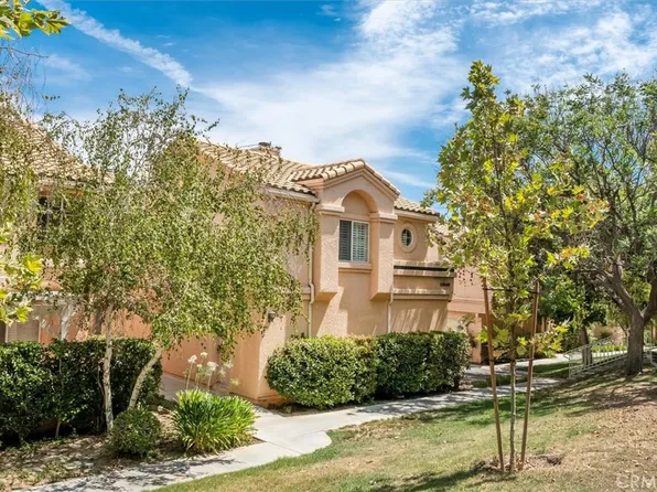25146 Steinbeck Ave Unit F, Newhall, CA 91381