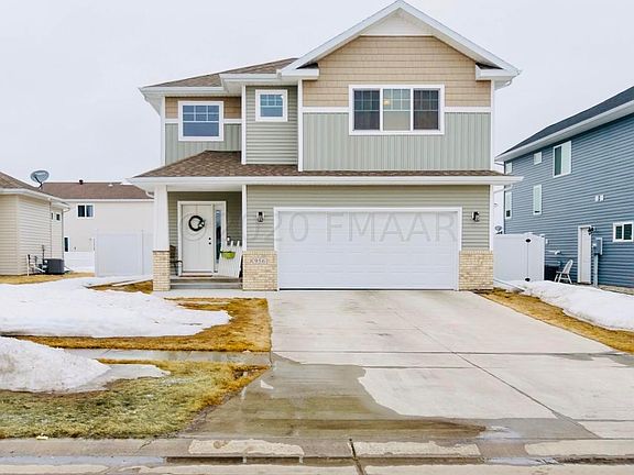 2nd image of 956 Eaglewood Ave W