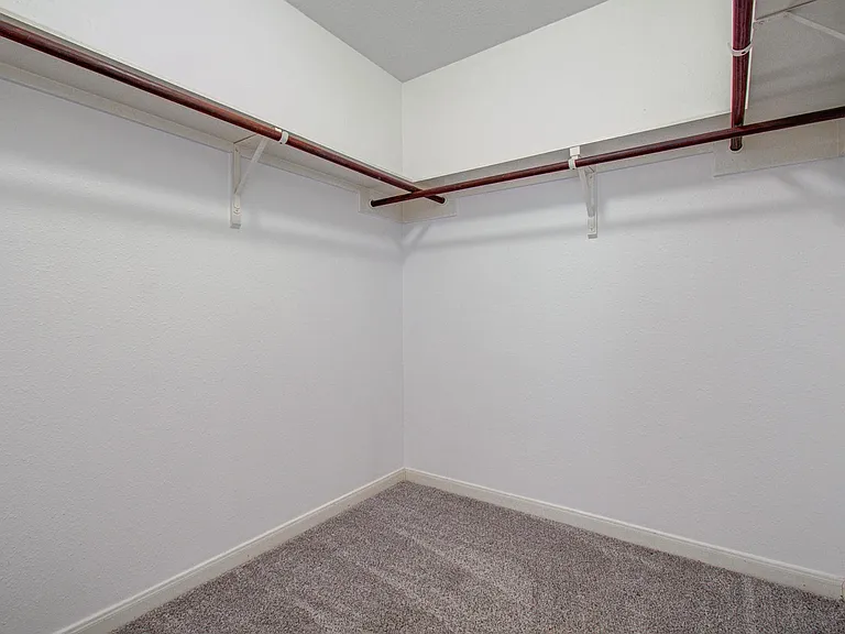 13335 Gardnerville St — Photo 28