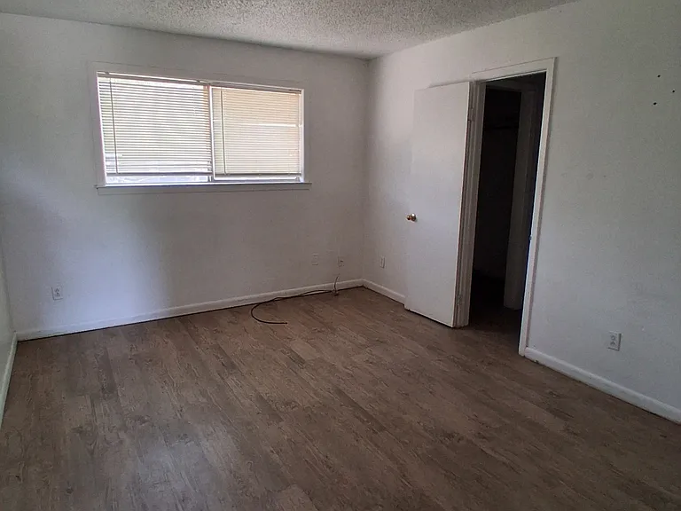 4302 16th St #12 — Photo 3