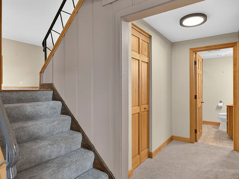 135 Jeffery Ln — Photo 27