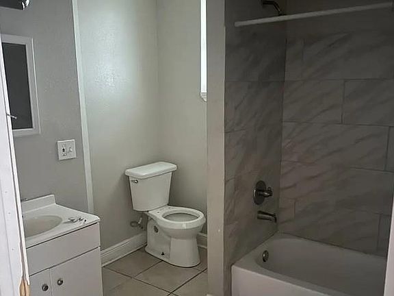5th image of 2625 Robert St