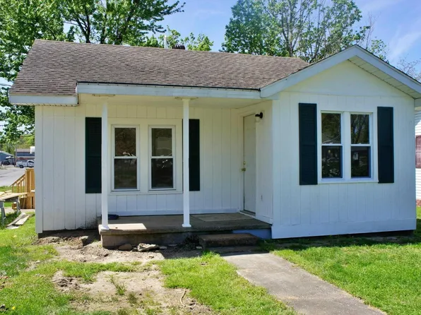 700 W 11th St, Metropolis, IL 62960