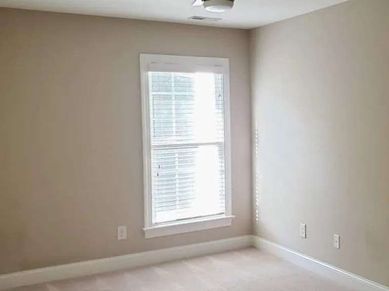 229 Anniston Ct — Photo 19