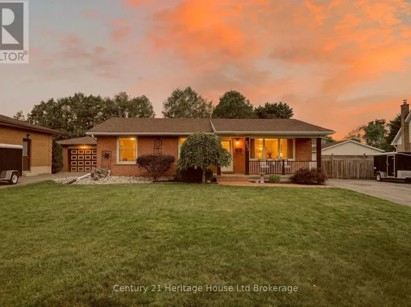 803 Gladstone Dr, Woodstock, ON N4S 5T3
