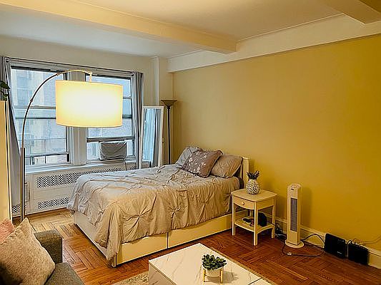 2nd image of 433 W 34th St APT 4P