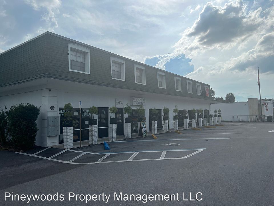 1st image of 3212 W Kennedy Blvd #11547451