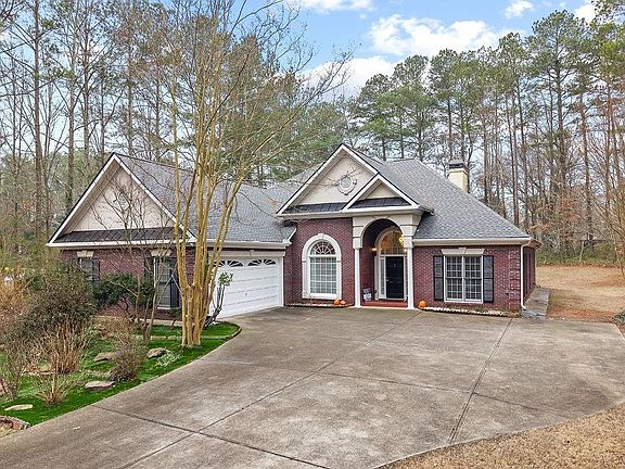 2nd image of 3195 Trickum Rd NE