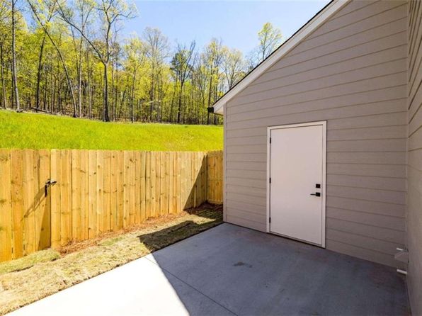 113 Chateau Dr, Rome, GA 30161