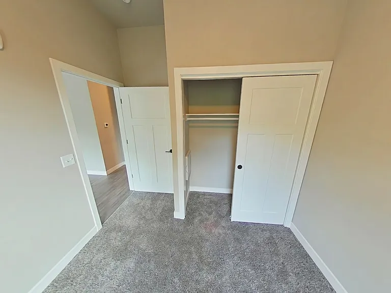 Beaverbrook Apartments — Photo 63