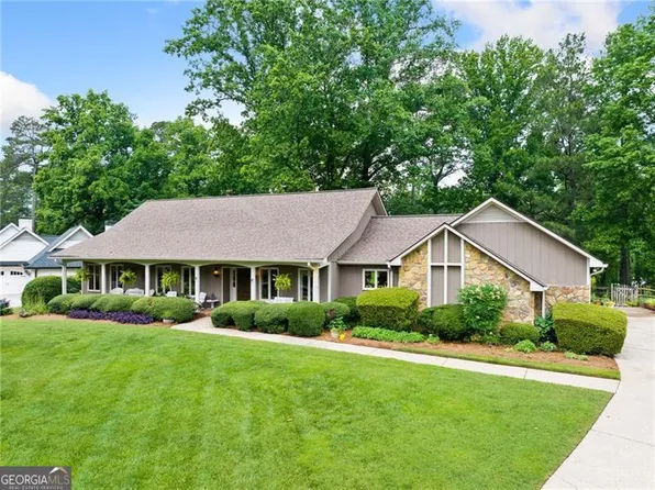 12162 Mountain Laurel Dr, Roswell, GA 30075