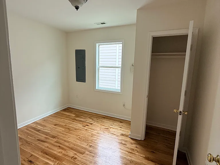 1519 W Cary St #B — Photo 13