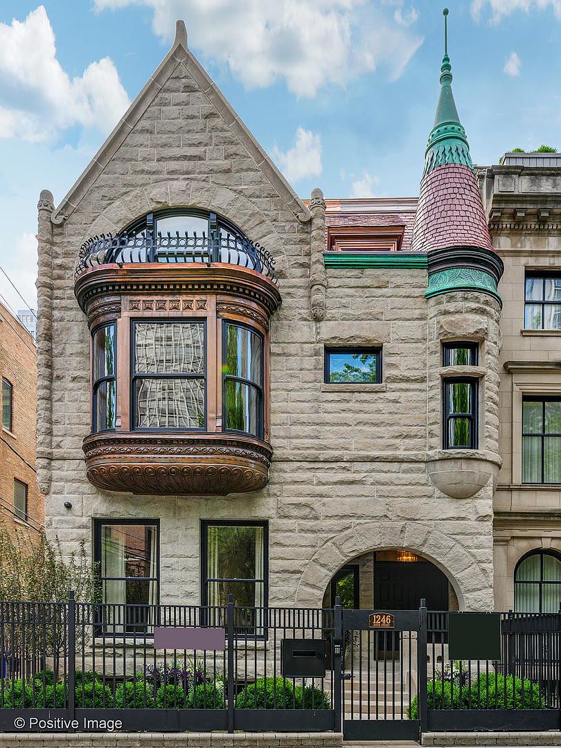 gold coast real estate school on 1246 N Astor St Chicago Il 60610 Mls 11096901 Zillow