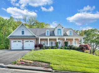 470 Stoneledge Dr, Roanoke, VA 24019
