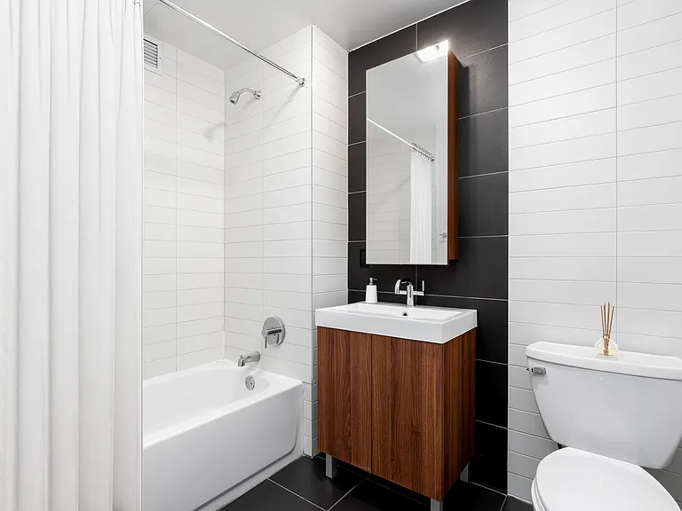 116 John St #22100 — Photo 5