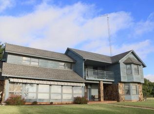 20615 E 990th Rd, Hammon, OK 73650