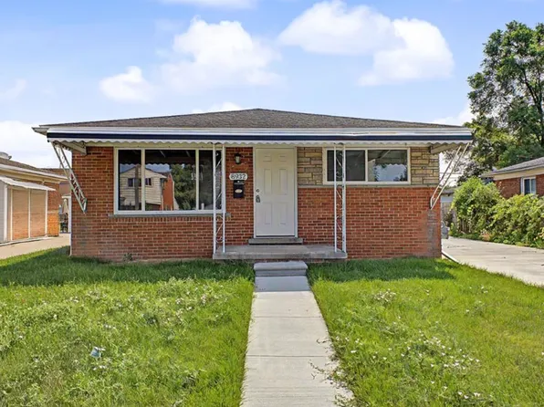 8932 Wormer Ave, Redford, MI 48239