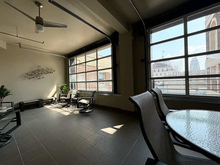 127A W 10th St #A — Photo 36