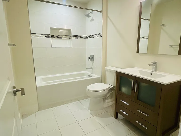 2nd Bathroom