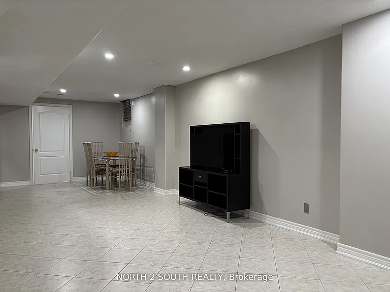 12 Villandry Cres #BASEMENT — Photo 16